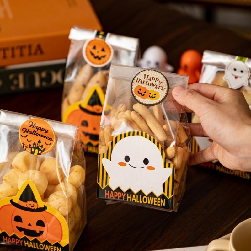 30pcs Halloween Stickers Pumpkin Ghost Bat Castle Party Box Gift Bag Packaging Sealing Stickers Round Adhesive Decorative