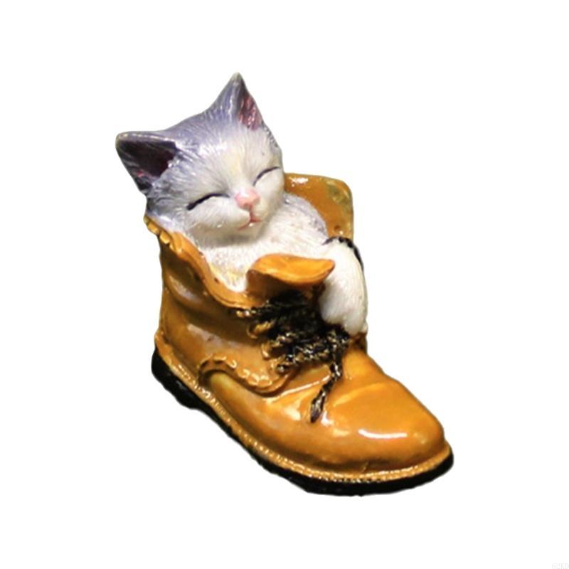 

62KD Мультяшная декоративная фигурка из смолы спит в ботинке, настольное украшение