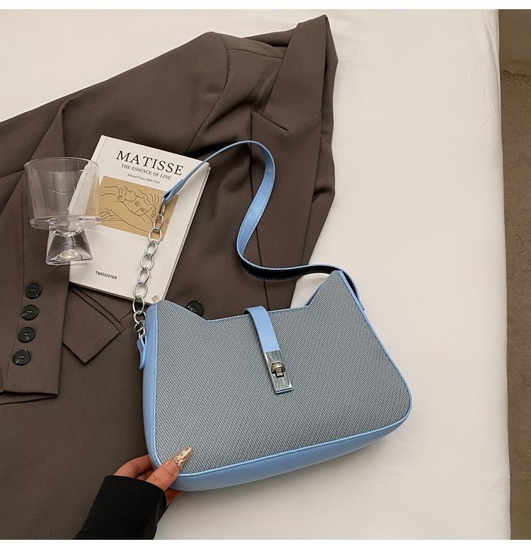 

Сумка премиум-класса 2025 новая модная женская сумка весна и лето простая и универсальная通勤ная наплечная сумка текстурная нишевая сумка под мышкой синий