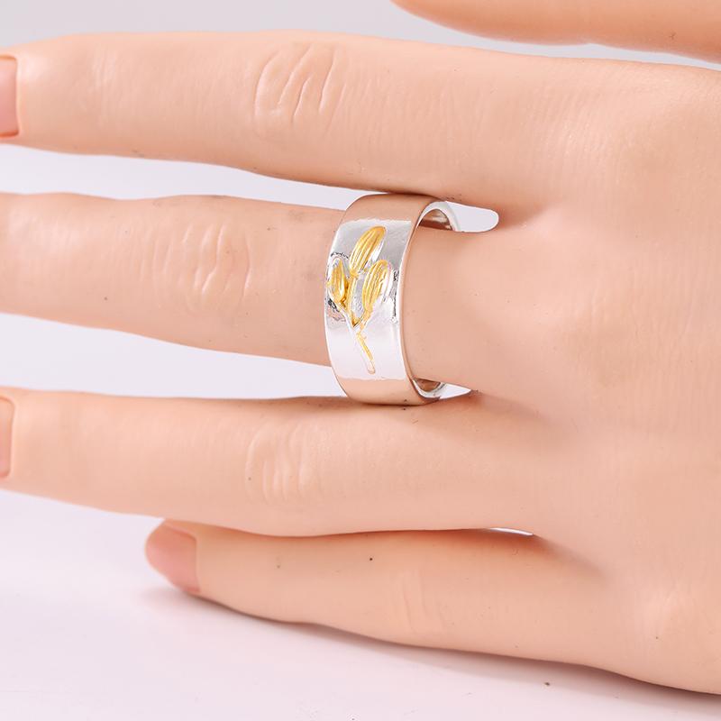 Vintage Hand Carved Flower Women's Ring Classic Two Color Metal Geometry Daily Wear Party Jewelry Anniversary Gift
