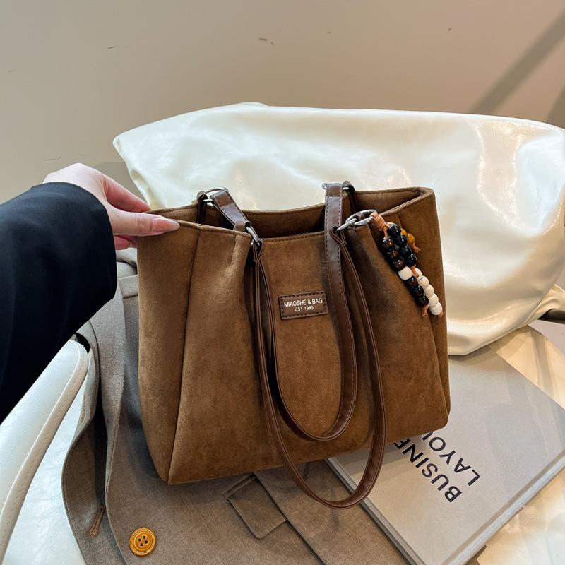 Versatile Commuter Large-capacity Suede Bag Autumn and Winter New Retro Women's Shoulder Bag Lightweight Tote Bag