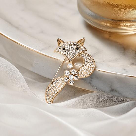 Metal Fox Jewelry Bling Rhinestone Brooch for Women, Golden Plated Silhouette Pin Lapel Pin, Dainty Daily Wear Parties Dates Alloy Clothing