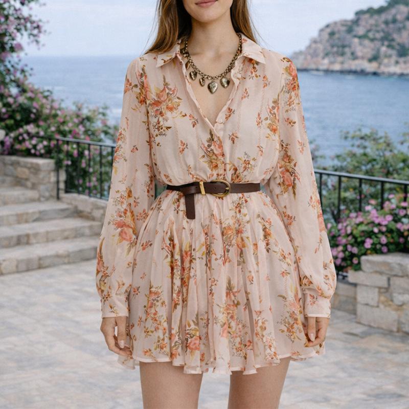 Women s spring new, European and American dresses, fashionable French printed V-neck dresses S розовый