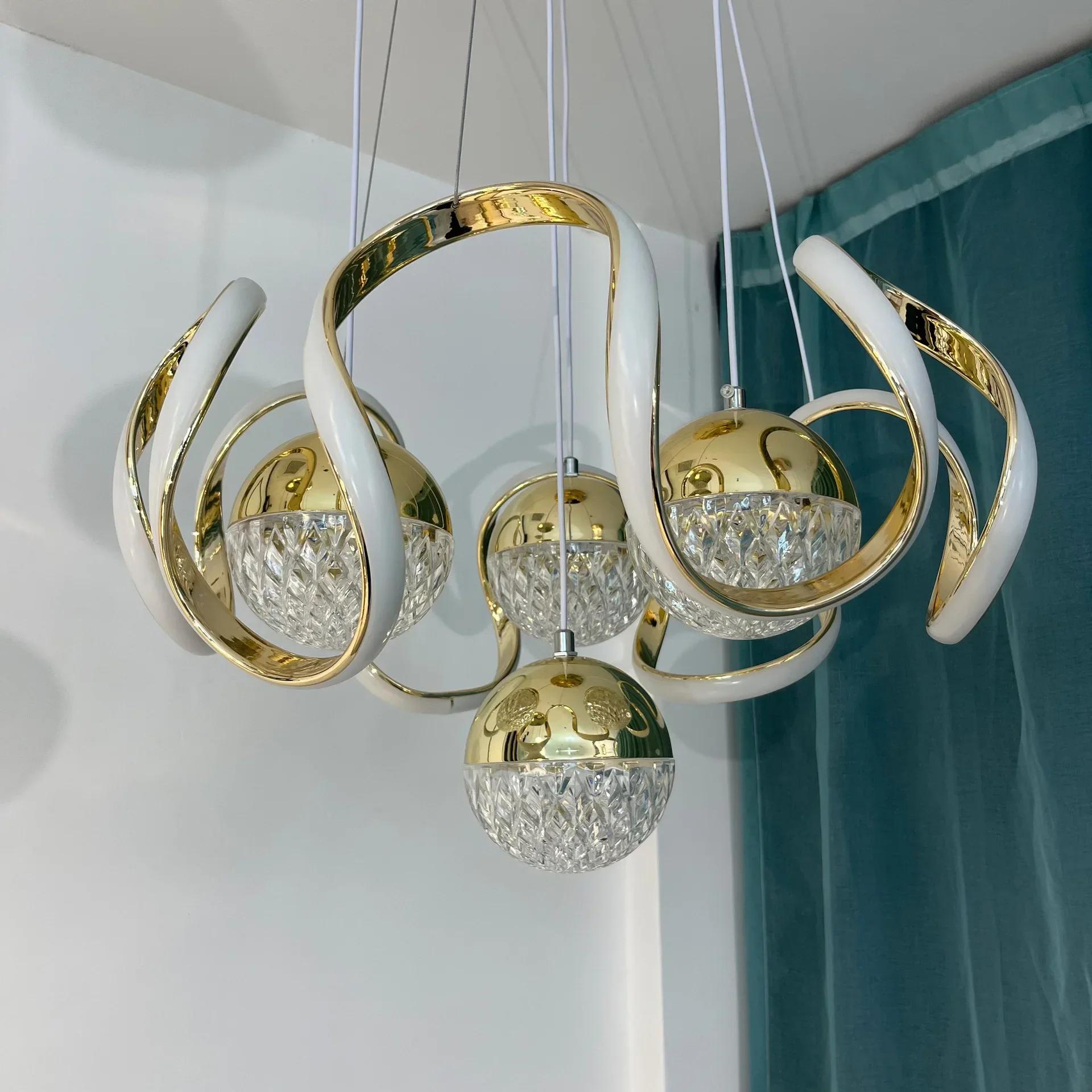 

Современный декор Люстра для столовой Подвесные светильники Внутреннее освещение Потолочный светильник Подвесной светильник Светильники для гостиной Tricolor dimming