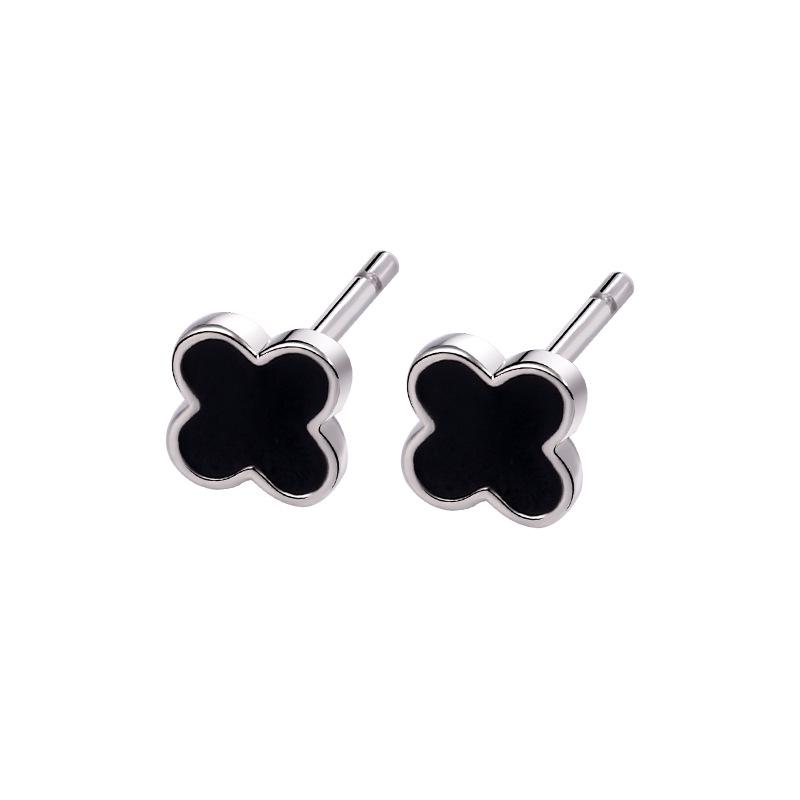 Clover Enamel Stud Earrings: Women's Korean Cold Style Small Flower Mori Student Fashion