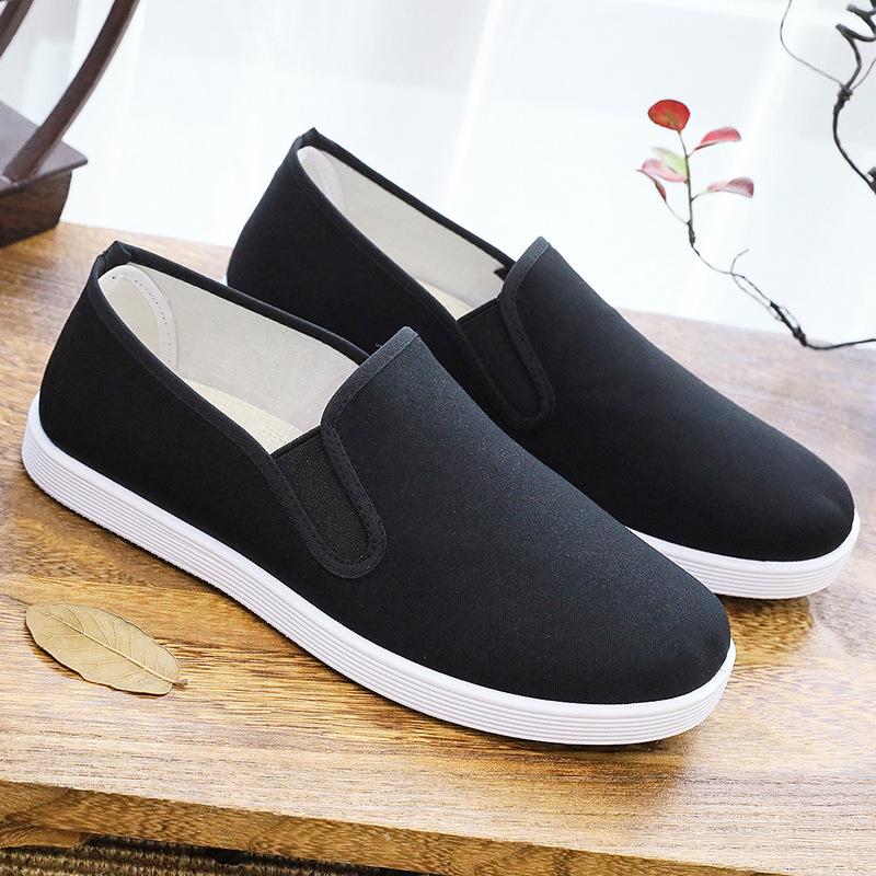 Men's Old Beijing Slip-On Shoes - Breathable, Wormwood Fabric, Non-Slip, Wear-Resistant, Thick-Soled, Black Work Shoes, Large Sizes Available