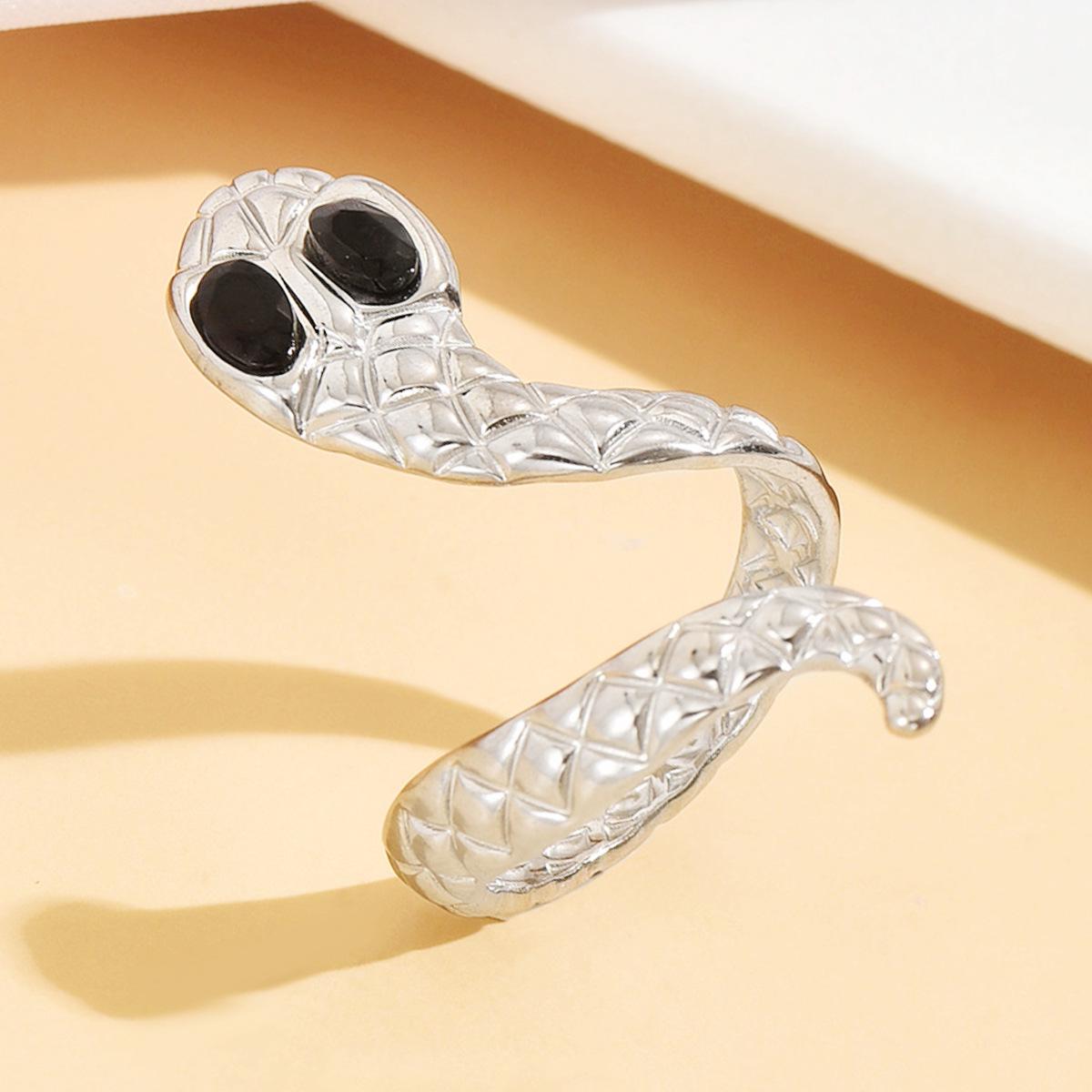 Green-Eyed Snake Stainless Steel Ring: Women s Retro Punk Hip Hop Style