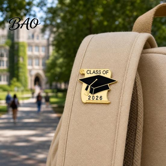 Bachelor Cap Badge 2026 Graduation Brooch Pin, Star Scroll Paper Enamel Lapel Class Of Keepsake of Commemorative for High School College Student