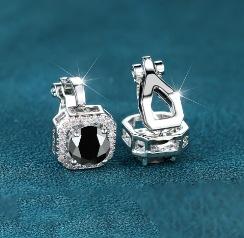 Wish platinum super flash square full of diamonds and large zircon ear clips, simple and small temperament