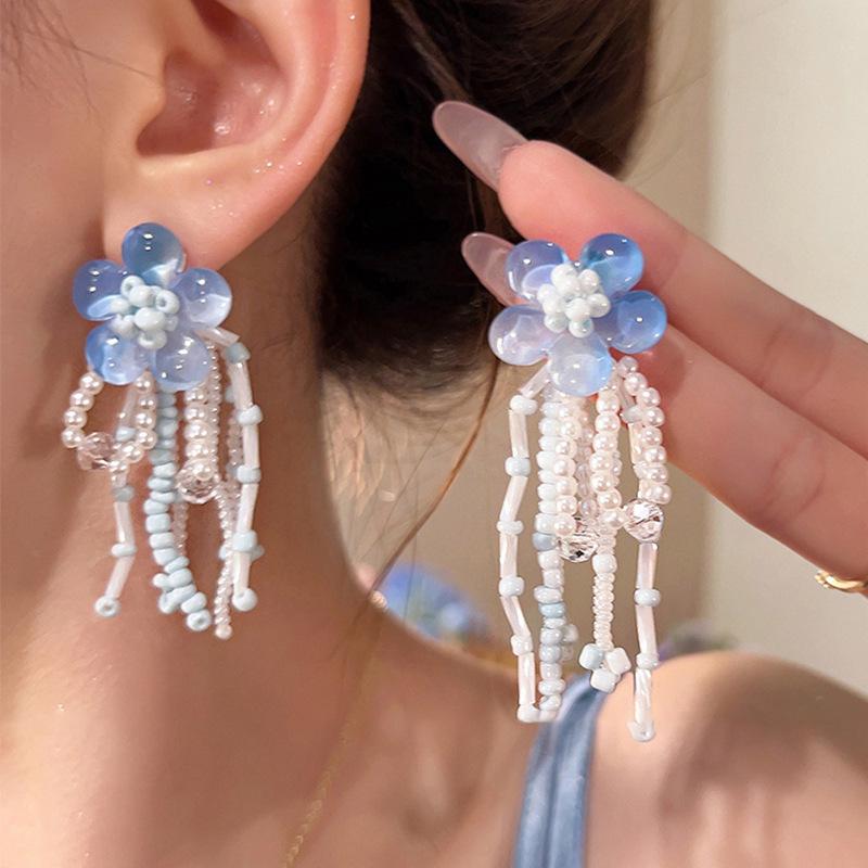 2025 Spring/Summer Floral Pearl Stud Earrings - Elegant Women's Light Luxury Edition