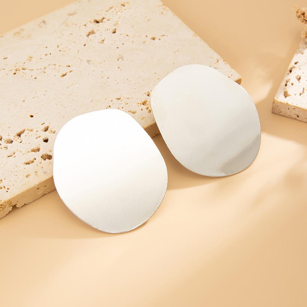 Pleated Three-dimensional Flower Coral Earrings with A Sense of Design, Alloy Ins Glossy Irregular Disc Earrings for Women