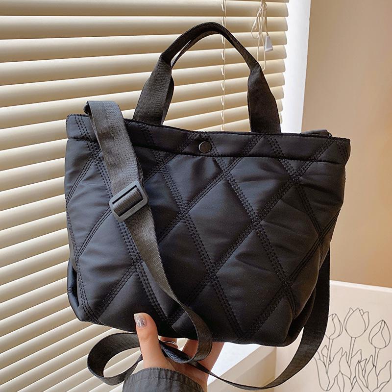 Autumn/Winter 2023 Women's Argyle Down Tote Bag - Large Capacity for Commuting, Shopping & College Students