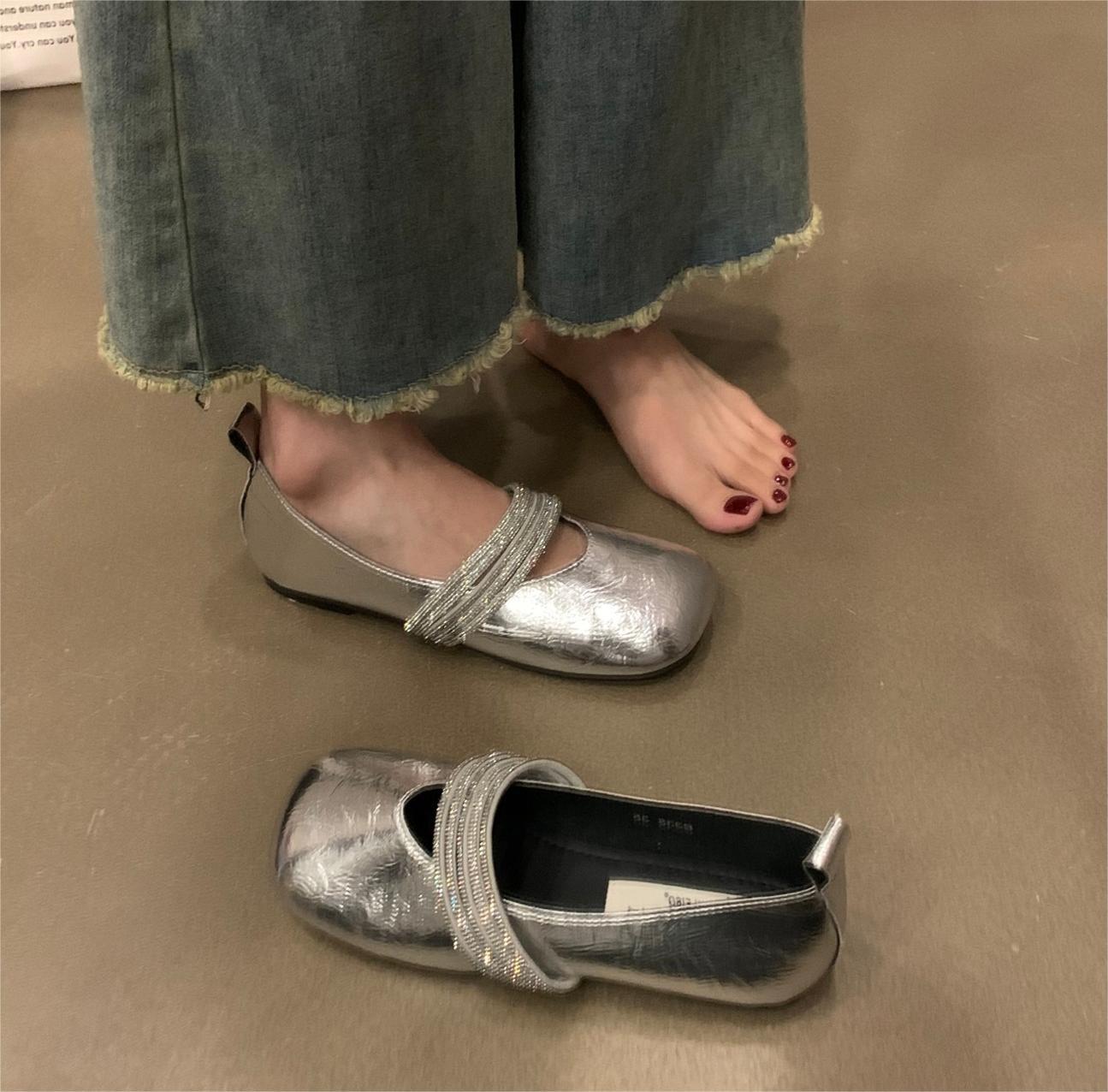 

French gentle and versatile flat Mary Jane shoes 2025 new spring and autumn rhinestones with ballet style square head shallow mouth single shoes 39 серебряный