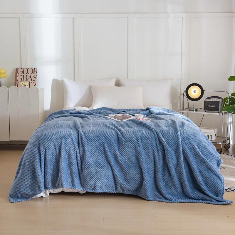 

2024 новое клетчатое одеяло с рисунком ананаса, однотонное одеяло из молочного флиса для дивана, офисное одеяло для обеденного перерыва, кондиционера 100x150cm 1pcs