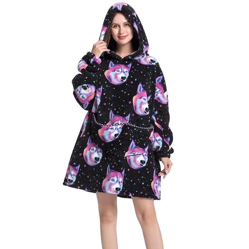 Cozy Autumn/Winter Pumpkin Blanket Sweatshirt: Thick Cotton Velvet Bathrobe for Indoor and Outdoor Warmth