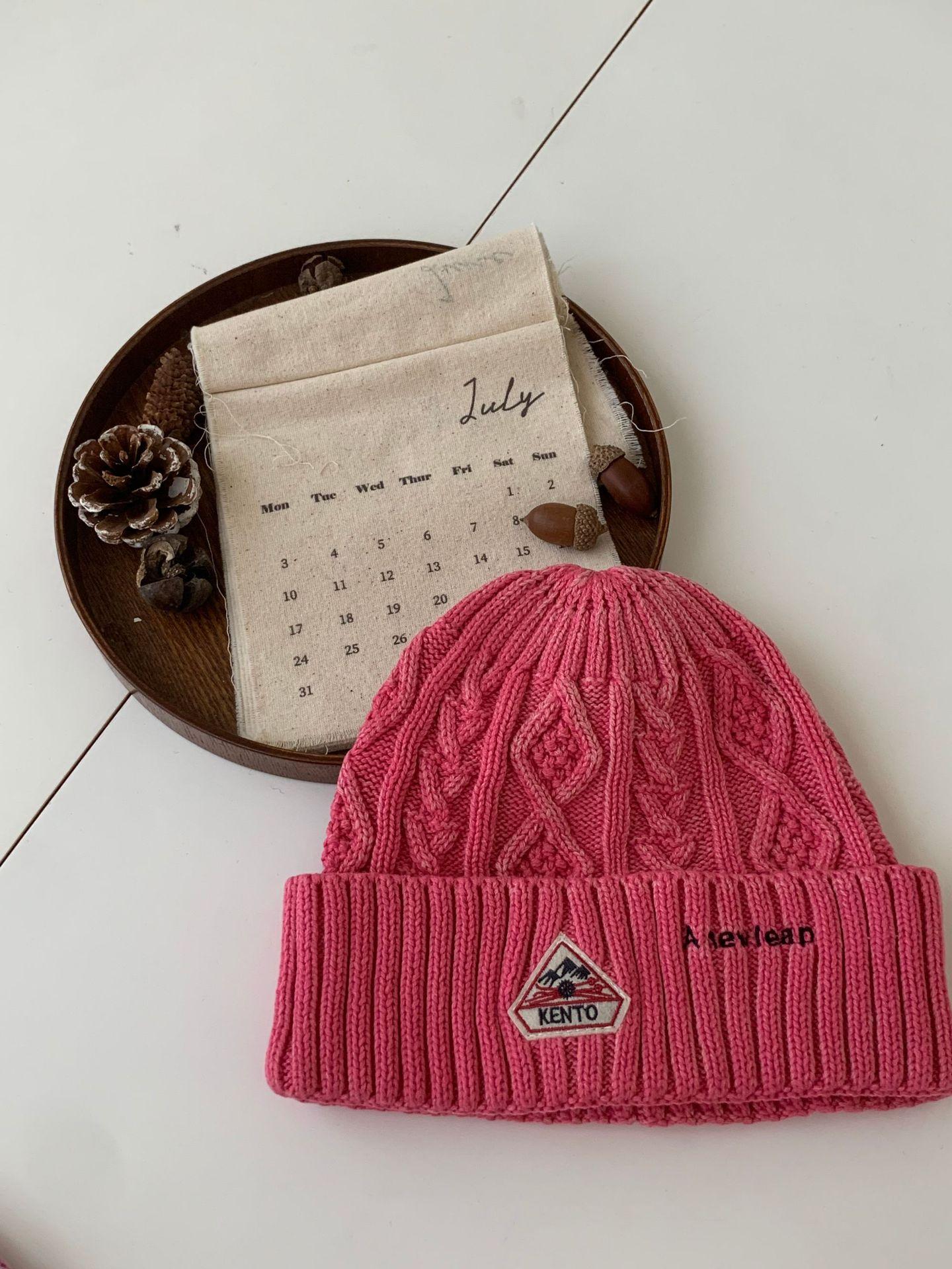 

Embroidery Fashion Knitted Hat Women s Autumn and Winter Casual Warm Solid Color Versatile Big Head Circumference Baotou Hat Wool Hat Tide M（56-58cm） арбуз красный