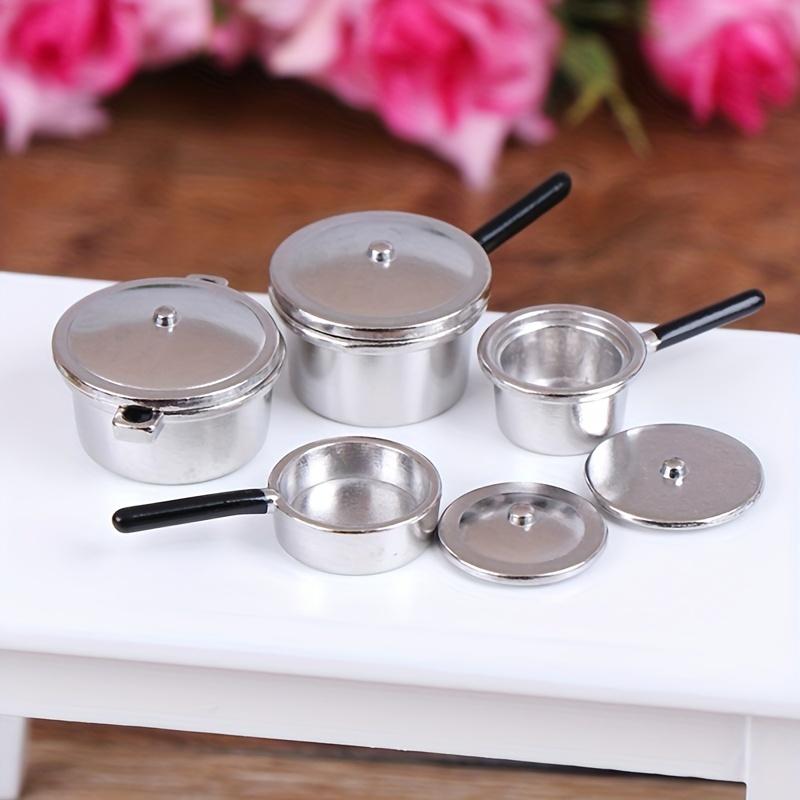 8Pcs 1:12 Dollhouse Kitchen Miniature Metal Mini Pot Set Doll House Cookware Furnitures Christmas Role Play Party Decoration