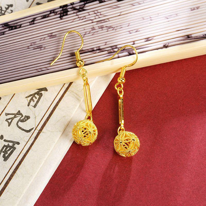 Chinese-inspired Vietnamese Sand Gold Pompon Earrings, Retro Court Style, Long-Lasting Color Jewelry for Women.