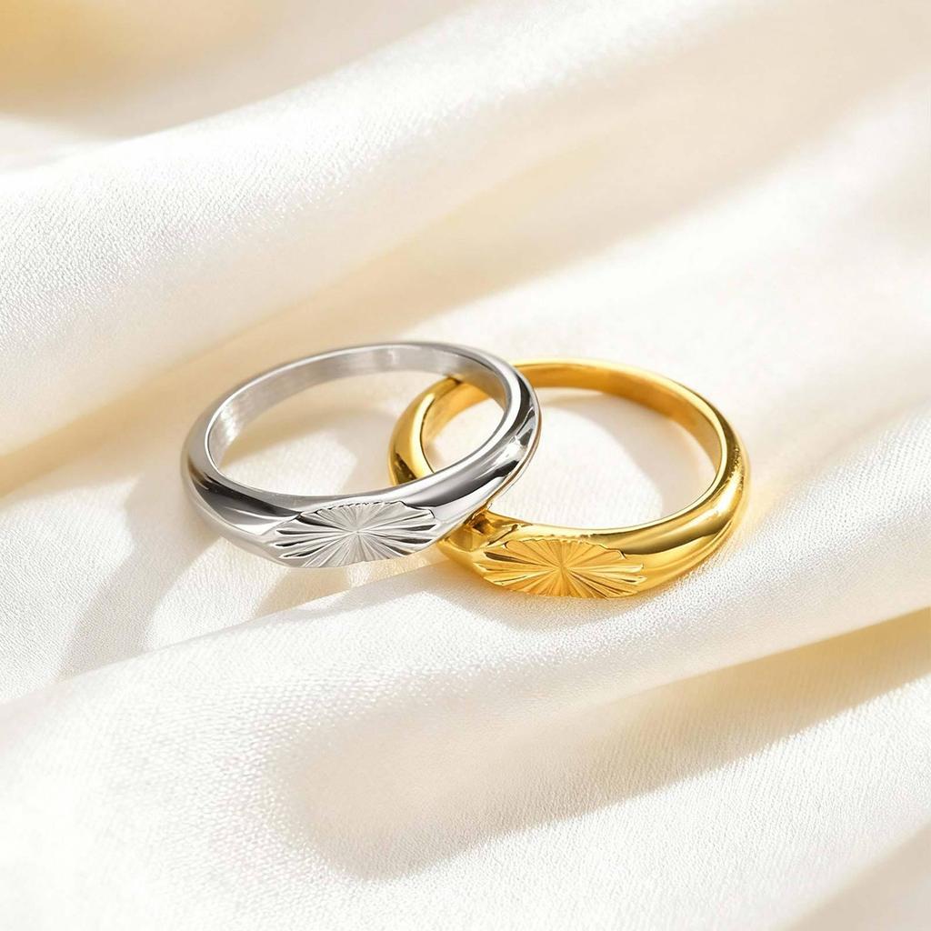 Fashionable Men's & Women's Oval Carved Stainless Steel Ring - RC-734
