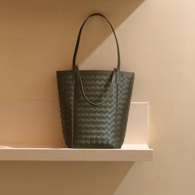 Genuine Leather Women's Bag Fashionable Single-shoulder Bag Commuter Bag Large-capacity Woven Bag