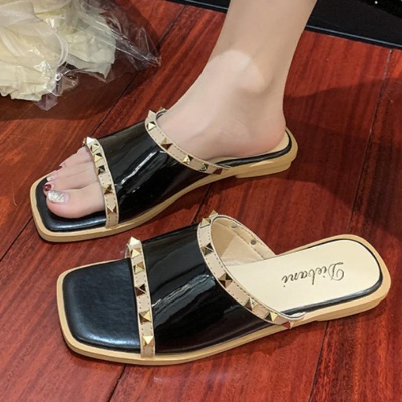 Women's summer new rivet designer open-toe slippers casual comfortable thick-soled non-slip wear-resistant flip-flops36--43sizes