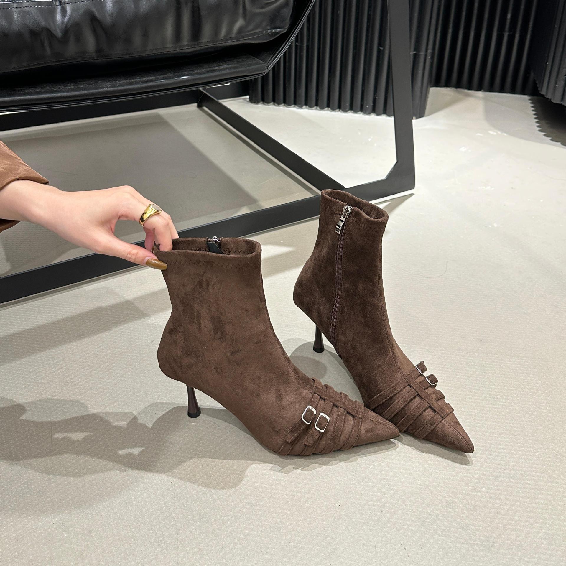 

Остроносые короткие ботинки женские 2025 осень и зима новые женские ботинки ботинки Мартин высокие каблуки короткие ботинки ботинки Мартин тонкие ботинки 39