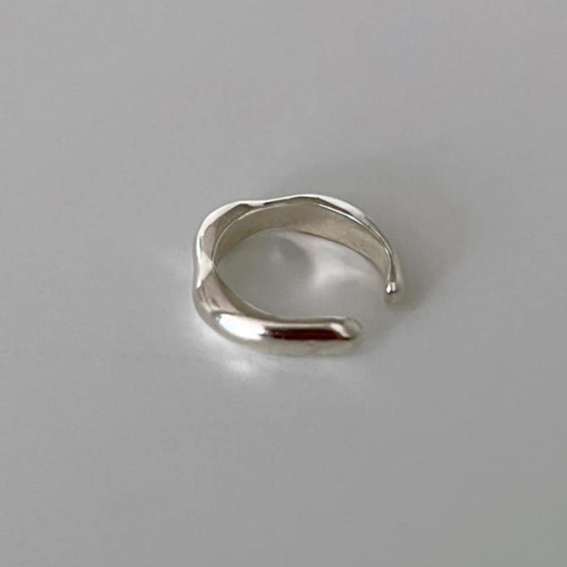 

lalasalama Glossy Earcuff Silver