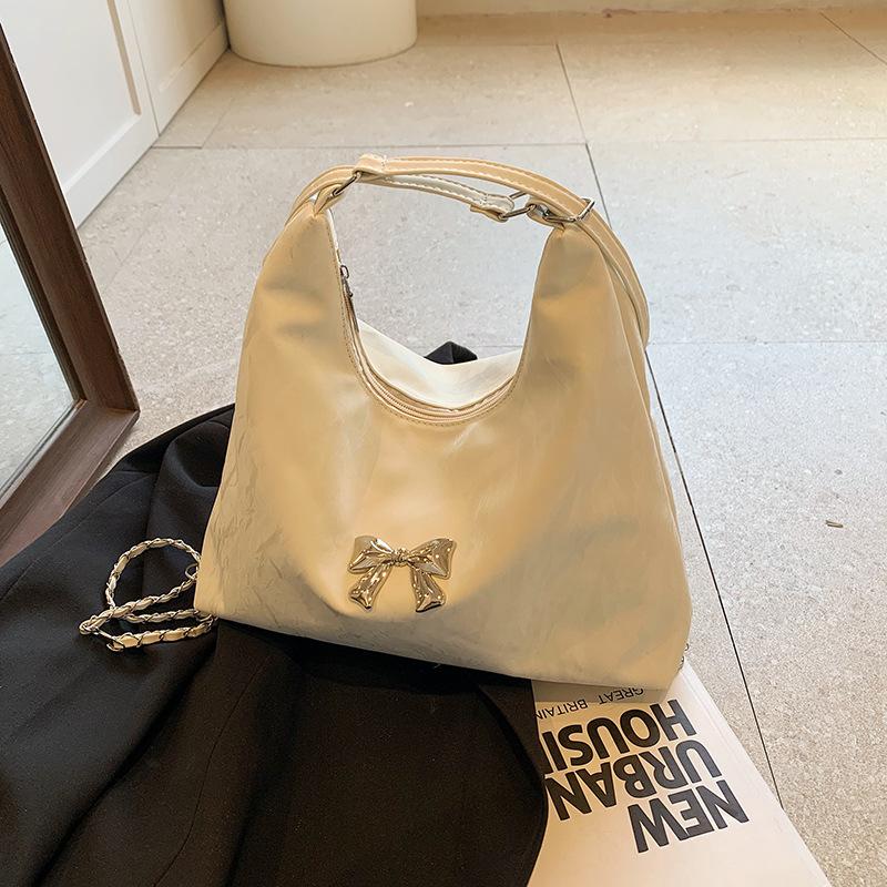 Casual Soft Face Large Capacity Women's Backpack New Style Backpack Fashionable Embroidered Butterfly Simple Single-shoulder Tote Bag