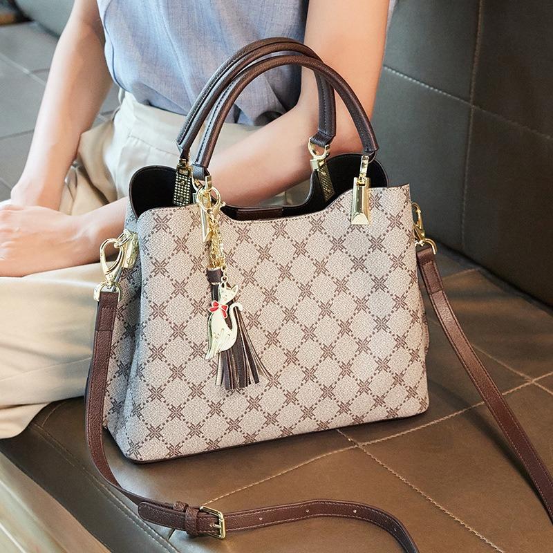 Light Luxury Brand Women's Bag New Style Women's Bag Simple Atmosphere High Quality Temperament Handbag Tote Bag Commuter Bag