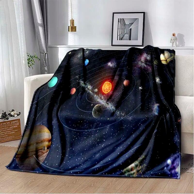

Великолепное детское одеяло Cosmic Planet — легкий фланелевой плед для дивана, одеяло с цифровой печатью из мягкой фланелевой ткани 125x150cm