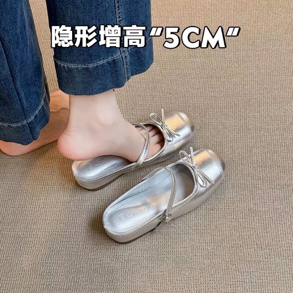 

Версия из овчины~ Французский бант серебристые крутые одинарные туфли женские 2025 лето новинка на высокой платформе сумка на носке полушлепанцы для улицы 35 серебряный