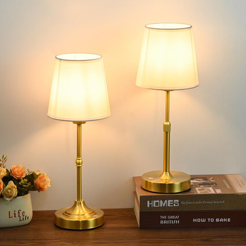 Vintage French Retro Rechargeable Bedside Lamp - High-End Creative Table Lamp for Bedroom Decor