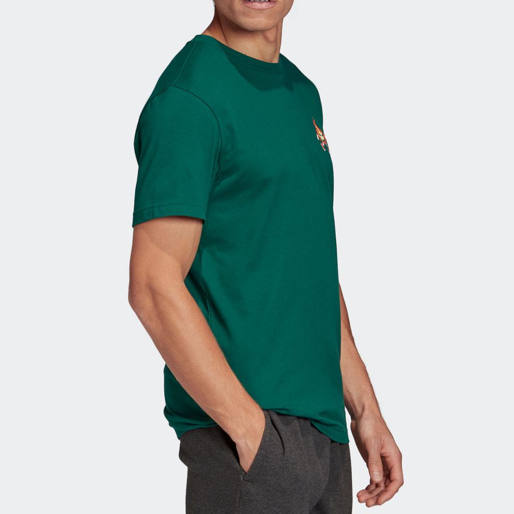 Adidas מנדפת לחות צוואר צוואר מזדמן ספורט שרוולים קצרים חולצת טריקו גברים חולצות טריקו ירוק FN1721