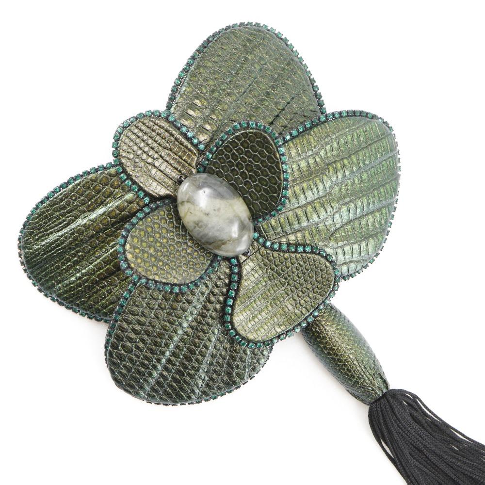 

long tassel Brooch Green/black 93g Women Used