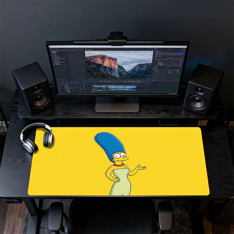 Marge Simpson Mouse Pad, Large Gaming Desk Mat, Non-slip XXL Mousepad for Laptop & Tablet, Mini PC Playmat with Stitched Edges