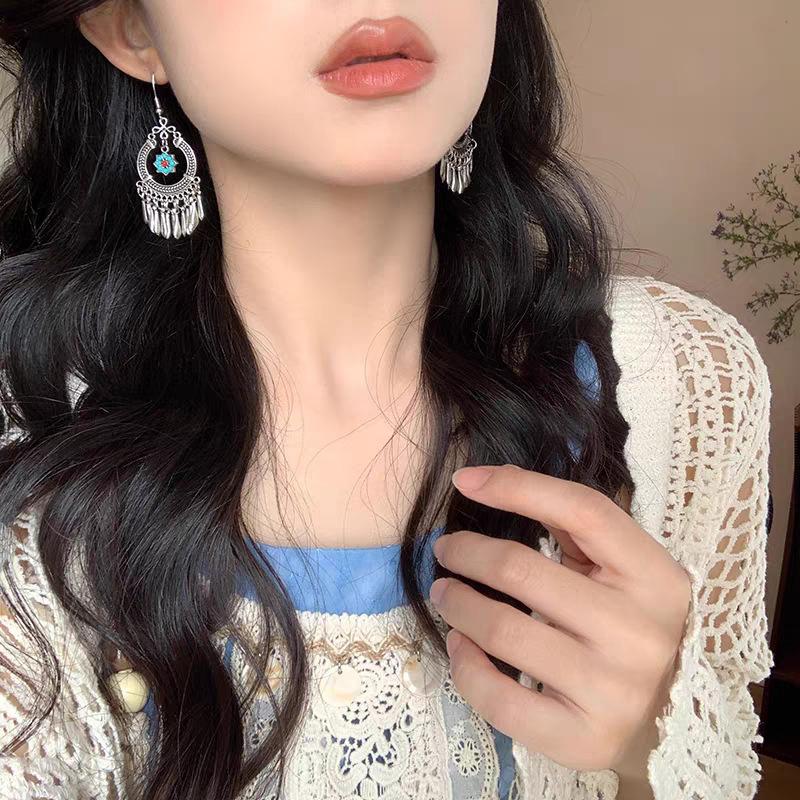 New Chinese-style fringed earrings women's retro ethnic style earrings, cheongsam Hanfu design sense fashion new personalized earrings