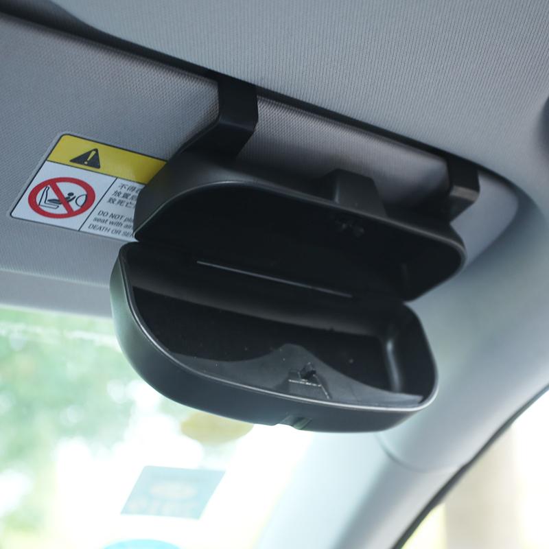 Car Accessories Glasses Case Car Sun Visor Sunglasses Holder Vehicle for Toyota Corolla CHR C-HR Rav4 Avensis Prius Yaris Prado
