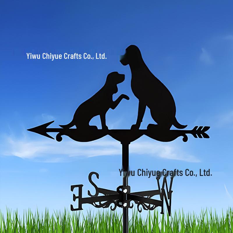 Weather Vane Ornament: Outdoor Wrought Iron Spray-Painted Roof Decoration Metal Craft