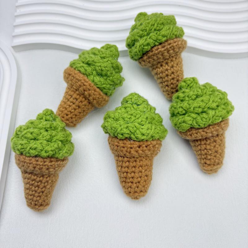 Hand-Knitted Ice Cream Cone Keychain Pendant for Backpacks and DIY Jewelry Accessories