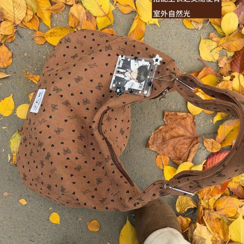 floral shoulder bag women's messenger bag autumn new armpit large capacity Korean niche commuter tote