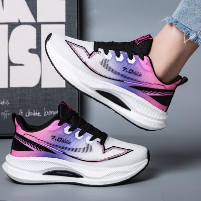 2025 nouvelles chaussures de sport décontractées légères en maille respirante pour hommes et femmes printemps et été, chaussures de course de sport spécifiques pour étudiants