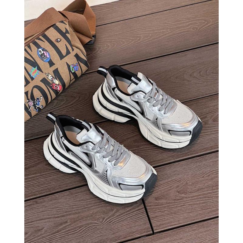 

Серебристые туфли на платформе для женщин, новинка ранней осени, увеличивающие рост, дышащие, модные, для жарки на улице, ретро, повседневные спортивные туфли 35 серебряный