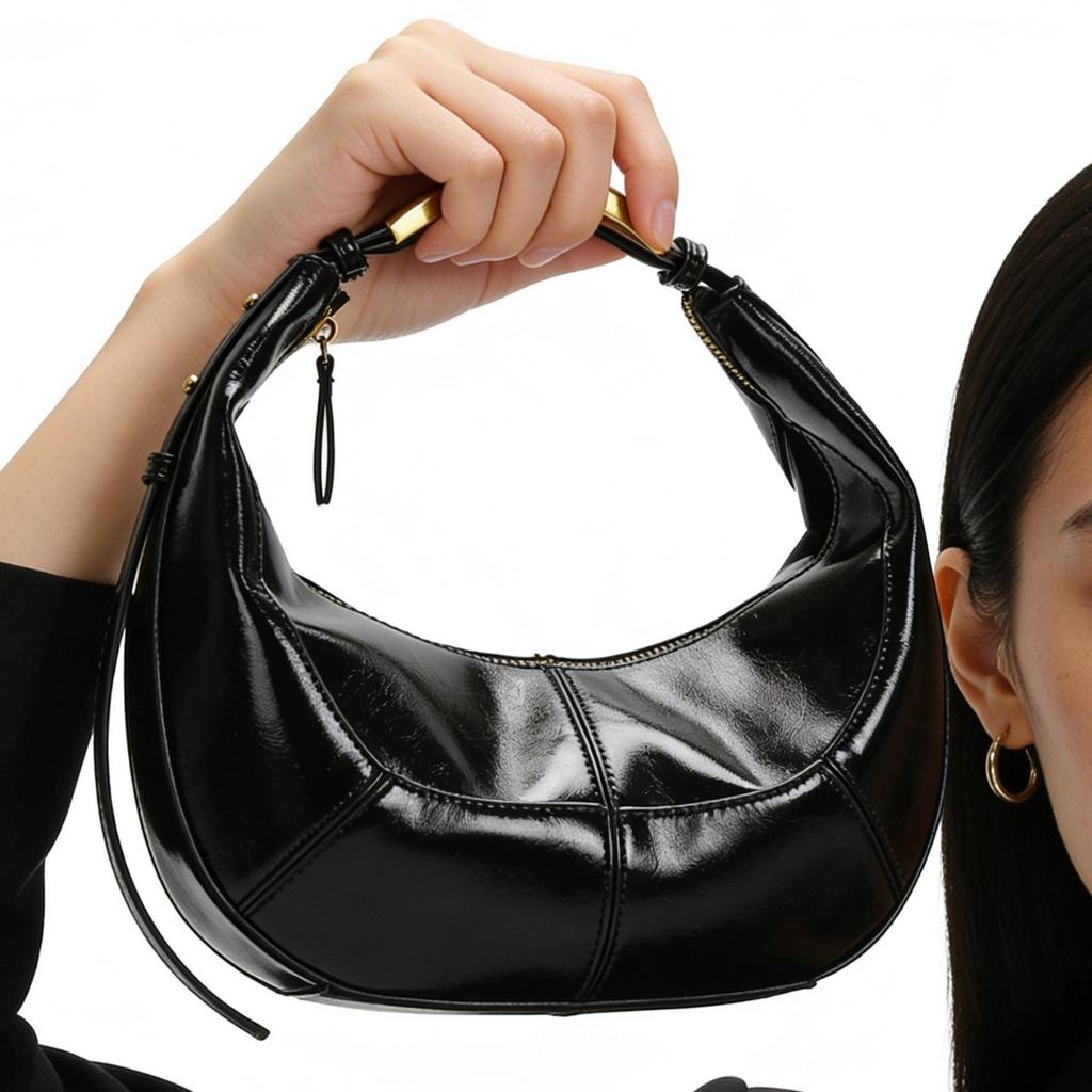 Metal Handle Crescent Bag Women'S Niche Design High-End Underarm Bag Commuting Half-Moon Shoulder Women'S Bag