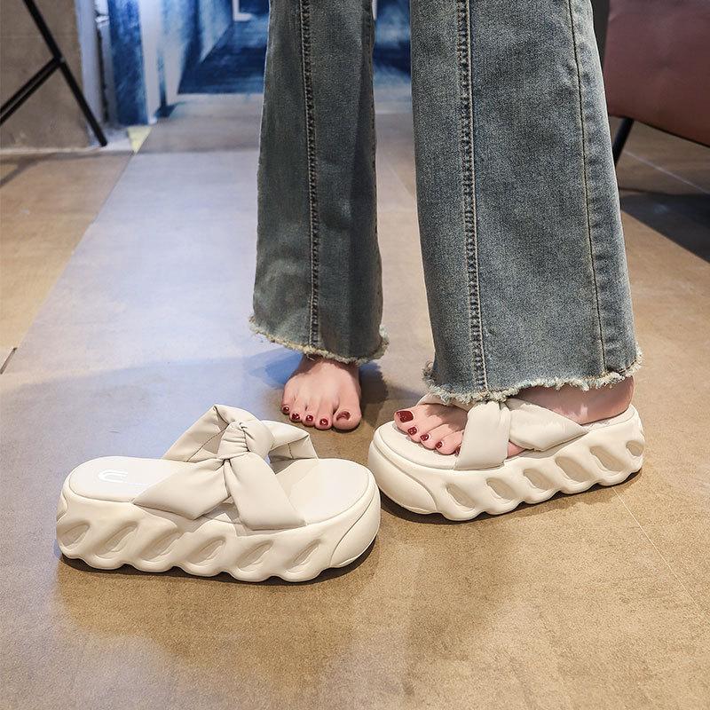 Muffin Thick-soled Slippers Women Wear In Summer, Small People Increase In Height 2025 New Fashion Temperament Is Not Tired, Cold Slippers