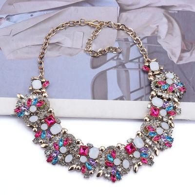 Color Shelf Short Necklace Women'S Fashion Full Diamond Exaggerated Flower Necklace Clothing Accessories