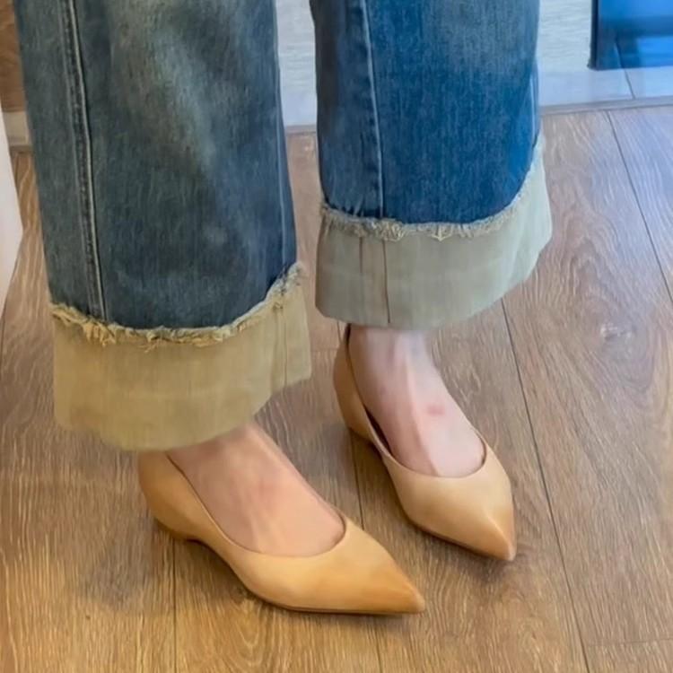 Soft leather version~ literary and artistic versatile inner height increase one pedal commuter shoes versatile retro outer wear pointed temperament