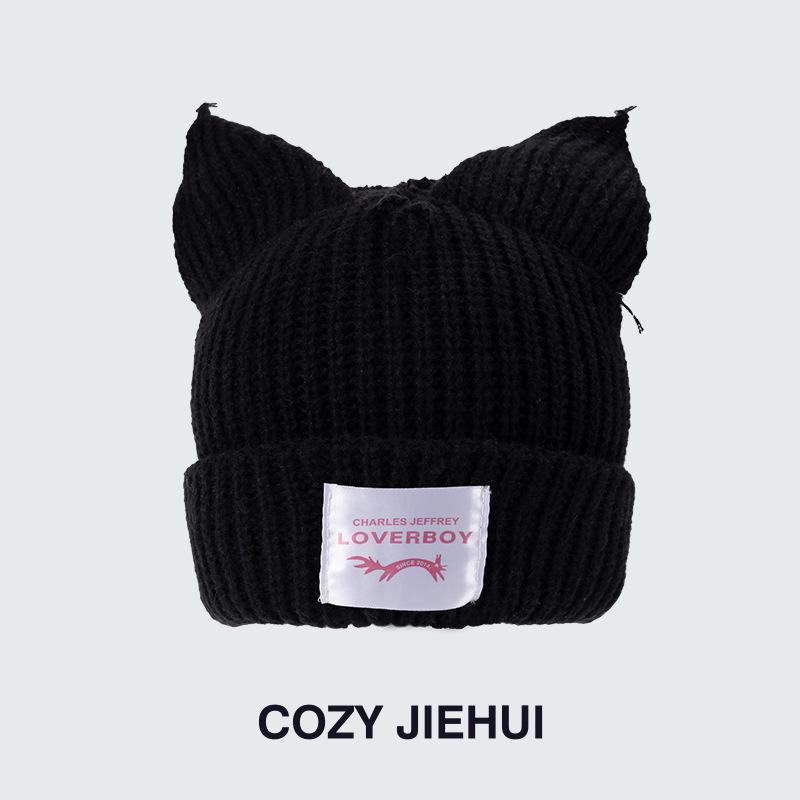 Autumn and winter hats, cat ears knitted hats, men and women of the same style, cute piggy knitted wool hats, warm contrasting colors