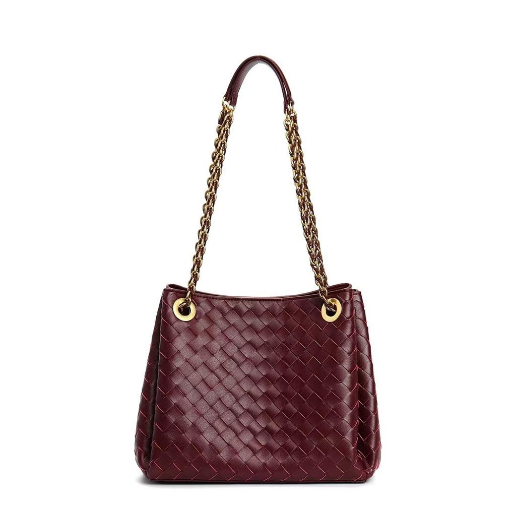 2025 New women's chain parachute bag handmade leather woven bag versatile commuter shoulder messenger bag tide
