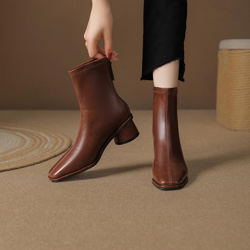 Fashion Square Head Short Boots Women's 2025 Autumn and Winter New Soft Sole Fashion Versatile Thick Heel Chelsea Thin Boots Women