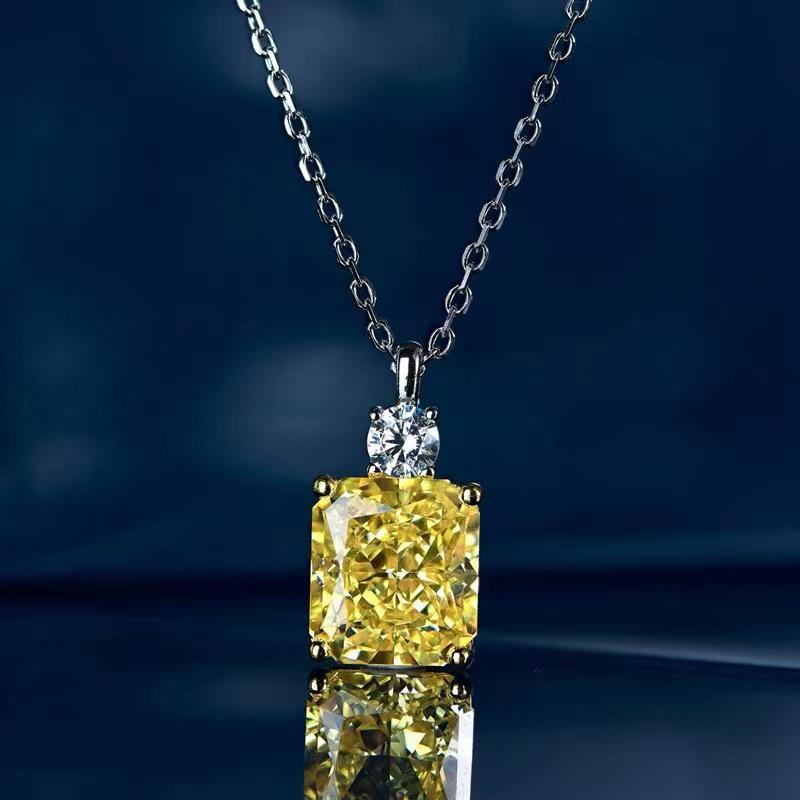 Yellow Diamond Gem Necklace for Women - Elegant Clavicle Chain with Crystal Accents, Versatile and Trendy Design for a Stylish Look. x1117